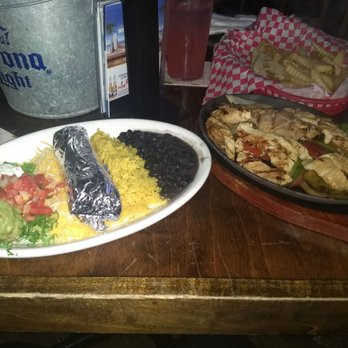 Sandbar Sports Grill - Sizzlin tequila Fajitas - American Near Me - Miami, Florida Sandbar Sports Grill - Sizzlin tequila Fajitas - American Near Me - Miami, Florida