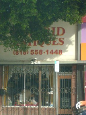 Madrid Antiques by null