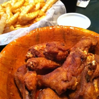 Wendell's - Sassy wings, fries and blue cheese - Chicken Wings Near Me - Norton, Massachusetts