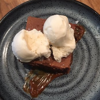 Aerlume - Dark chocolate brownie with vanilla ice cream and dulce de leche - New American Near Me - Seattle, Washington Aerlume - Dark chocolate brownie with vanilla ice cream and dulce de leche - New American Near Me - Seattle, Washington