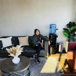 Renu Salon & Spa - My Wife relaxing in Renu's comfortable waiting area.
