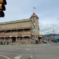 Coldwater Hotel - A historic bar in a historic city