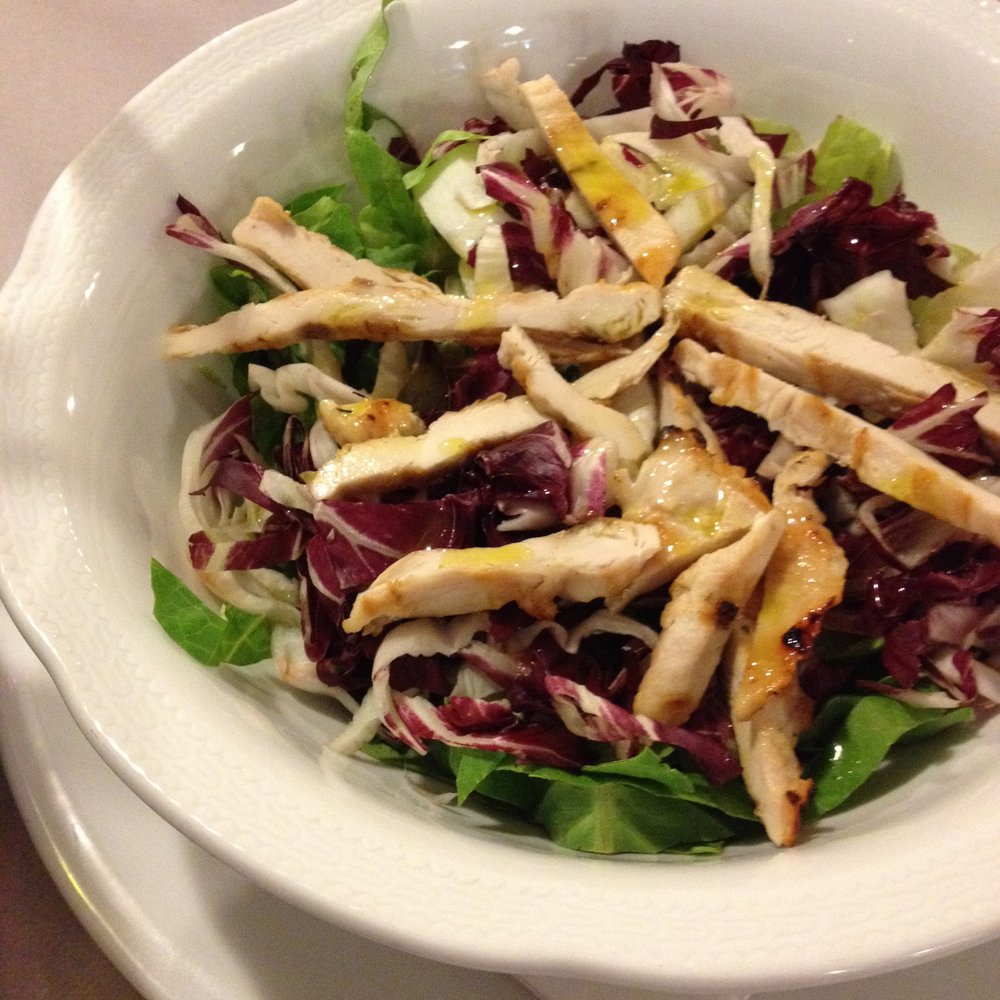 Antica Trattoria delle Volte - Insalatona dI pollo: insalata mista, pollo grigliato, citronette...sounds better than just salad with chicken...LOL! - Italian Near Me - Perugia, PG