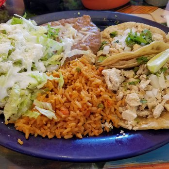La Parada - Chicken tacos combination plate - Mexican Near Me - Indianapolis, Indiana La Parada - Chicken tacos combination plate - Mexican Near Me - Indianapolis, Indiana