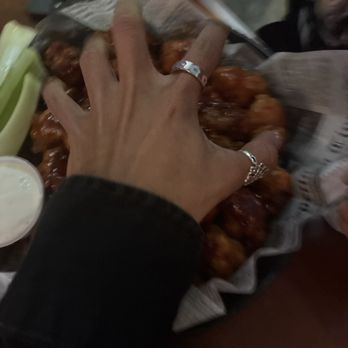 Candlelight South Restaurant - 1.Lb honey BBQ CHKN - Chicken Wings Near Me - Saint Augustine, Florida