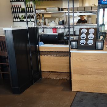 Toma Mojo Grill - To Go area w utensils to the right - Chicken Shop Near Me - Richfield, Minnesota Toma Mojo Grill - To Go area w utensils to the right - Chicken Shop Near Me - Richfield, Minnesota