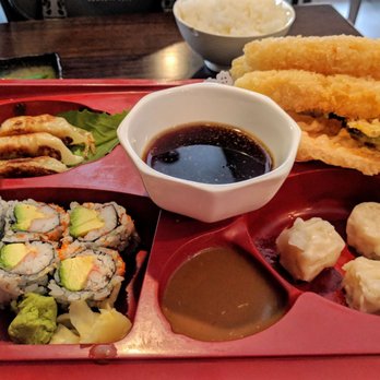 Sushi Ren - Shrimp & veggie tempura bento box. Definitely a ton of food. Delish and $12.50 during lunch - Japanese Near Me - New York, New York Sushi Ren - Shrimp & veggie tempura bento box. Definitely a ton of food. Delish and $12.50 during lunch - Japanese Near Me - New York, New York