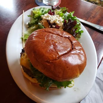 Elephant & Castle - Burger - British Near Me - Washington, DC, District of Columbia