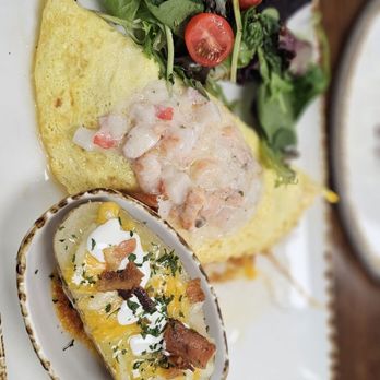 Madres Brunch - Ensenada omelette - Breakfast & Brunch Near Me - Whittier, California Madres Brunch - Ensenada omelette - Breakfast & Brunch Near Me - Whittier, California