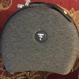 Nice travel/storage case included.