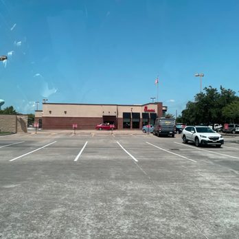 Chick-fil-A - Location and my new favorite Chick-fil-A Chicken employee - Fast Food Near Me - Clear Lake Shores, Texas