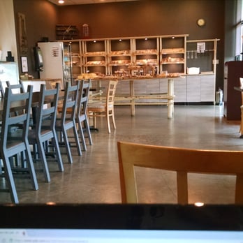 Ari Bakery Cafe - Very quiet on 10am on a Friday - Bakeries Near Me - Davie, Florida Ari Bakery Cafe - Very quiet on 10am on a Friday - Bakeries Near Me - Davie, Florida
