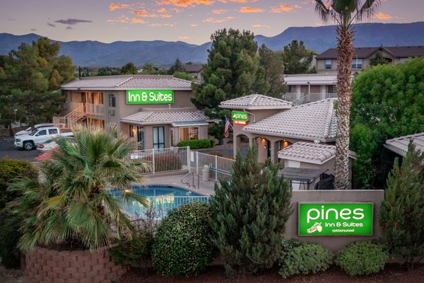 Pines Inn & Suites by null