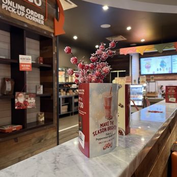 Buona - Interior - Sandwiches Near Me - Skokie, Illinois Buona - Interior - Sandwiches Near Me - Skokie, Illinois