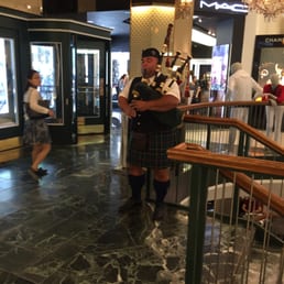 bagpipe player came as a surprise to me! bagpipe player came as a surprise to me!