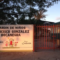 Jardín de Niños Francisco González Bocanegra - Fachada del Kinder
