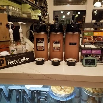 Good Earth Yogurt - Pete's Coffee! Such a nice touch! - Ice Cream & Frozen Yogurt Near Me - Bishop, California
