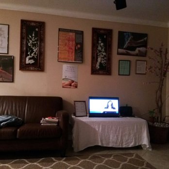 Effective Stretch - Waiting room - Reflexology Near Me - Lake Mary, Florida Effective Stretch - Waiting room - Reflexology Near Me - Lake Mary, Florida