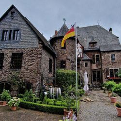 Burg Arras - Restaurant und Museum