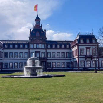 Hanau Sightseeing Tour - The magnificent Baroque facade of Schloss Philippsruhe, Hanau's premier historical palace. - Landmarks & Historical Buildings Near Me - Hanau, HE