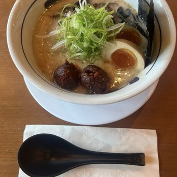 Tsujita Artisan Noodle - Spicy Deluxe Tonkotsu Ramen. Very rich. Soup had consistency of creamer. - Ramen Near Me - San Gabriel, California