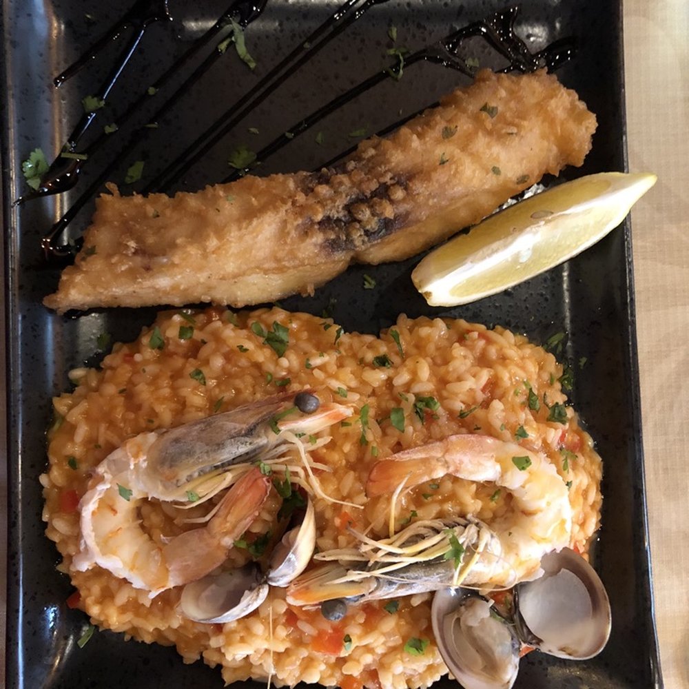 Dr. Wine - Grouper tempura and seafood risotto - Tapas Bars Near Me - Lisbon, 11