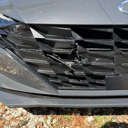 DeBary Paint & Body - Crashed car