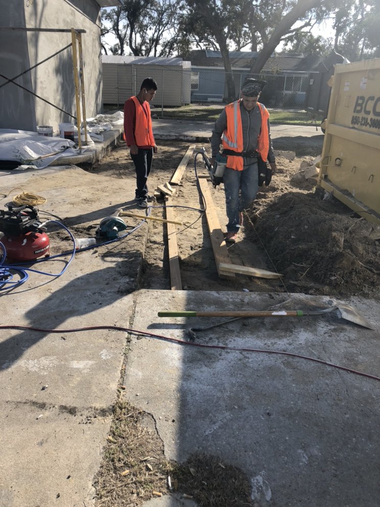 Slide of TPR Construction & Design