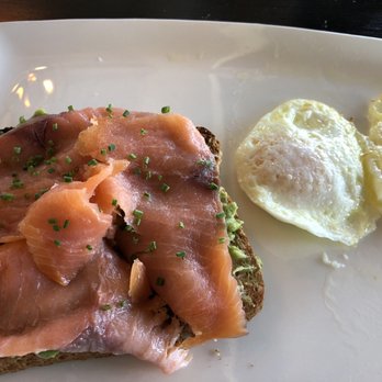 Le Peep - Aksarben Pointe - Salmon Avocado Toast Summer Specials Menu - Breakfast & Brunch Near Me - Omaha, Nebraska Le Peep - Aksarben Pointe - Salmon Avocado Toast Summer Specials Menu - Breakfast & Brunch Near Me - Omaha, Nebraska