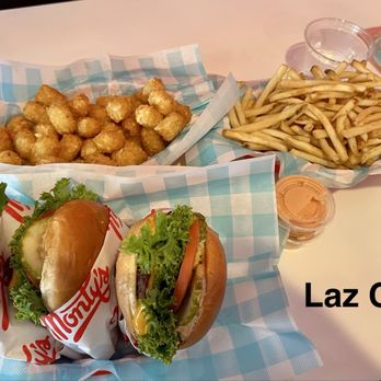 Monty's Good Burger - Singles, fries and tots - Burgers Near Me - Los Angeles, California
