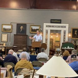 Merrill's Auctioneers & Appraisers - Ethan Merrill Auctioneer