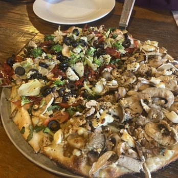 Zeeks Pizza - Pizza Near Me - Bellingham, Washington
