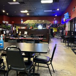 Maddogs Grill - Interior on left side of dining area - if you are looking in from outside of building.