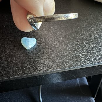 Bill & Bobs Jewelry - Stone fell out - Jewelry Near Me - York Beach, Maine