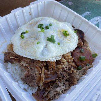 808 Grindz Cafe - Cafes Near Me - Lahaina, Hawaii