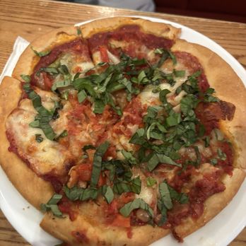 Giordano's - Personal pan margherita pizza - Pizza Near Me - Chicago, Illinois Giordano's - Personal pan margherita pizza - Pizza Near Me - Chicago, Illinois