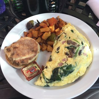 Jane's Cafe on 3rd - Dr. Seuss omelette. Mushrooms, spinach, goat cheese. - Breakfast & Brunch Near Me - Naples, Florida