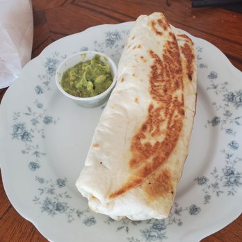 Fernando's Mexican Grill - Chicken burrito - Mexican Near Me - Des Moines, Iowa