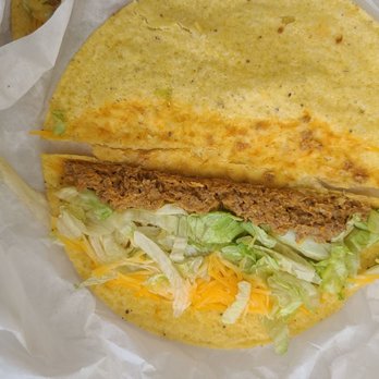 Taco Bell - Filling was 1/3 of how most TB make their tacos. - Fast Food Near Me - Suwanee, Georgia