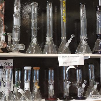 Smoke Zone - Head Shops Near Me - Markham, Ontario