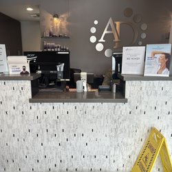 Advanced Dermatology - Front desk