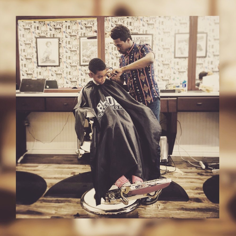 Kavin hookin up Lil Z...Z said this is the place, we've tried a few shops around town, think we found a winner! Kavin hookin up Lil Z...Z said this is the place, we've tried a few shops around town, think we found a winner!