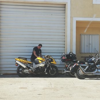 Mob Cycles Garage - Jeff at it again. No limits on varieties of motorcycles he is certified for. - Motorcycle Repair Near Me - Miami, Florida