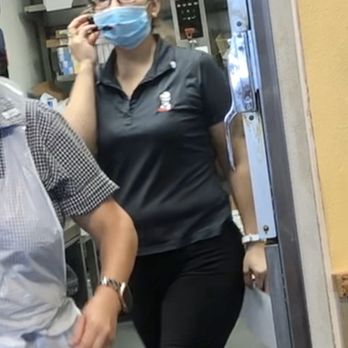 KFC - She asked me to get out of the store because I have no musk - Fast Food Near Me - Elgin, Texas