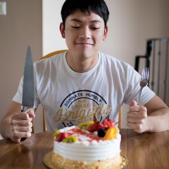 Le Duc Gourmet Bakery - Pandan birthday cake with fruit: $26 - Bakeries Near Me - Houston, Texas Le Duc Gourmet Bakery - Pandan birthday cake with fruit: $26 - Bakeries Near Me - Houston, Texas