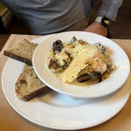 Seafood pasta