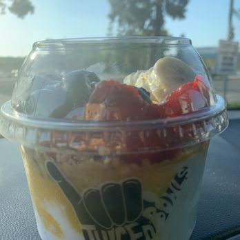 Juice n' Bowls - Build your own bowl - Juice Bars & Smoothies Near Me - Montclair, California Juice n' Bowls - Build your own bowl - Juice Bars & Smoothies Near Me - Montclair, California
