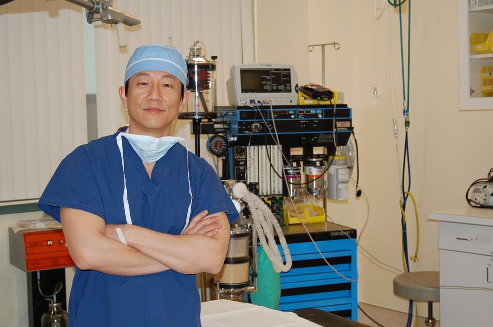 ESSENCE PLASTIC AND RECONSTRUCTIVE SURGERY 10 Photos 5757 Wilshire