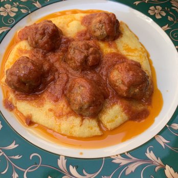 Il Bacaro dell' Arena - Meatballs with creamy polenta - Italian Near Me - Verona, VR Il Bacaro dell' Arena - Meatballs with creamy polenta - Italian Near Me - Verona, VR