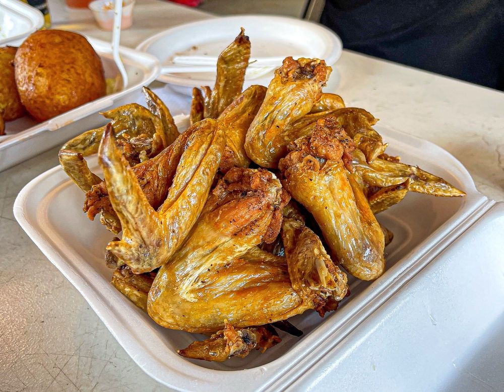 Campa’s Alitas Y Papas